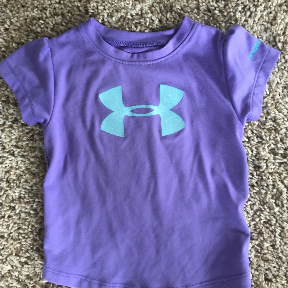 Under Armour top